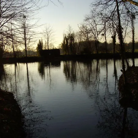 Chateau Des Arches 4* Yvre-l'Eveque