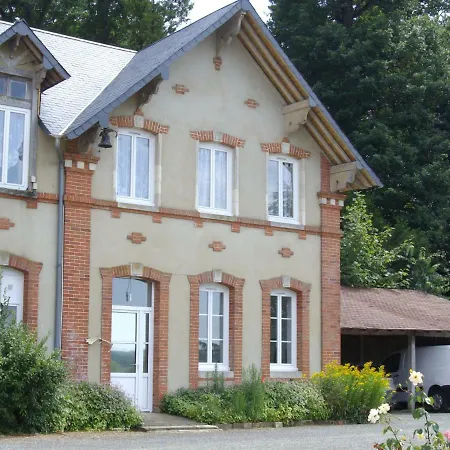Chateau Des Arches Bed & Breakfast